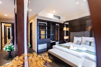 Habitación Cuádruple Deluxe — Hanoi Center Silk Charming Hotel & Travel